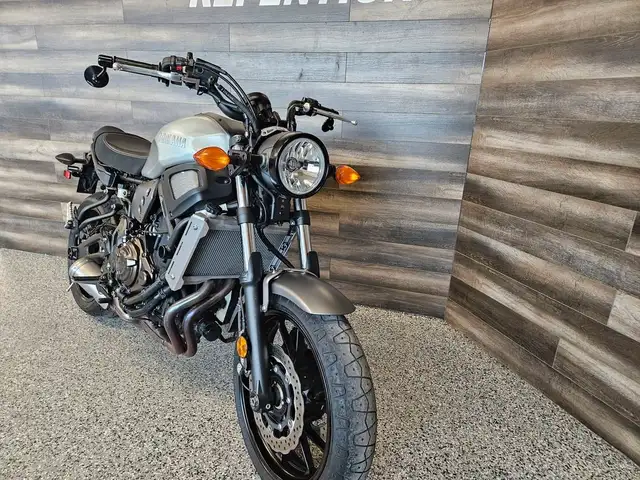 2018 Yamaha XSR700 GARANTIE 12 MOIS in Street, Cruisers & Choppers in Laval / North Shore - Image 3