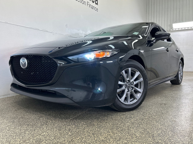 2022 Mazda 3 GS GS/AWD/LEATHER/SUNROOF/BLACK ON BLACK! in Cars & Trucks in Belleville - Image 4