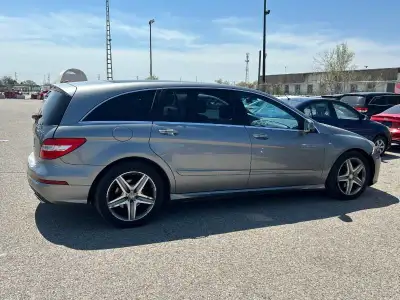 2012 MERCEDES BENZ R-350 BLUETEC DIESEL LOW KM AMAZING SHAPE 7 PASSENGER CERTIFICATION INCLUDED !!!!...