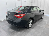 Découvrez la Toyota Corolla LE 2017, un véhicule qui incarne l'équilibre parfait entre élégance et p... (image 6)