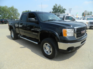 2011 GMC SLE 2500 4X4 QUAD CAB /SHORT BOX NICE UNIT