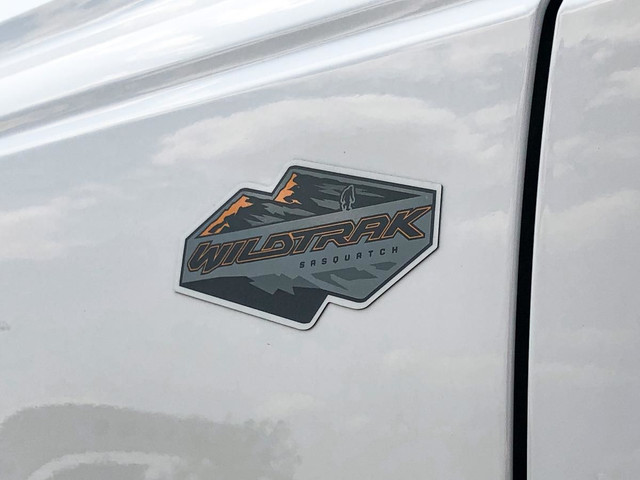 2024 Ford Bronco WILDTRAK | 2.7L ECOBOOST V6 | 4X4 | LUX PACKAGE in Cars & Trucks in Lethbridge - Image 3