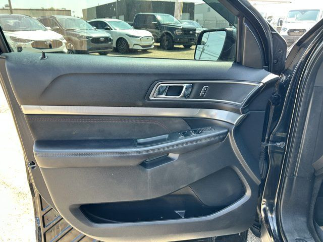 2018 Ford Explorer XLT | Rear Cam | Heated Seats | SYNC 3 in Cars & Trucks in Edmonton - Image 4