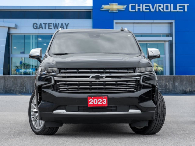 2023 Chevrolet Suburban Premier REAR ENTERTAINMENT SCREENS! L... in Cars & Trucks in Mississauga / Peel Region - Image 2