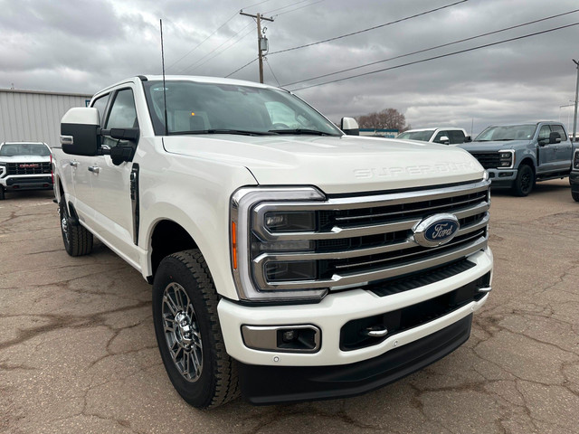 2023 Ford F-350 Limited LOCAL TRADE | ONE OWNER | ACCIDENT FREE in Cars & Trucks in Saskatoon - Image 2