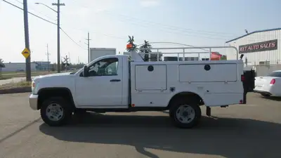 2019 GMC 2500 HD REGULAR CAB WITH SERVICE UTILITY TRUCK !!!! NEW ARRIVAL!!! - 4X4 -AUTOMATIC TRANSMI...