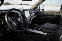 This Ram 3500 has a dependable Intercooled Turbo Diesel I-6 6.7 L/408 engine powering this Automatic... (image 9)