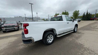 Odometer is 1283 kilometers below market average! This Chevrolet Silverado 1500 is equipped with: 40... (image 2)