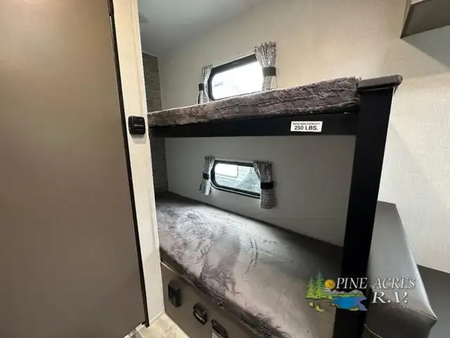 2023 KZ Sportsmen Classic 180BH in Travel Trailers & Campers in Truro - Image 11