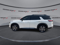 Engine: Gas V-6 3.5L L/100Km City: 11.7 L/100Km Hwy: 9.3 Safety Equipment ABS And Driveline Traction... (image 4)