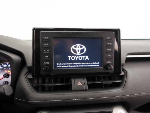2020 Toyota RAV4 LE AWD, CARPLAY, ANDROID AUTO,SIÈGES CHAUFFANTS in Cars & Trucks in Longueuil / South Shore - Image 4