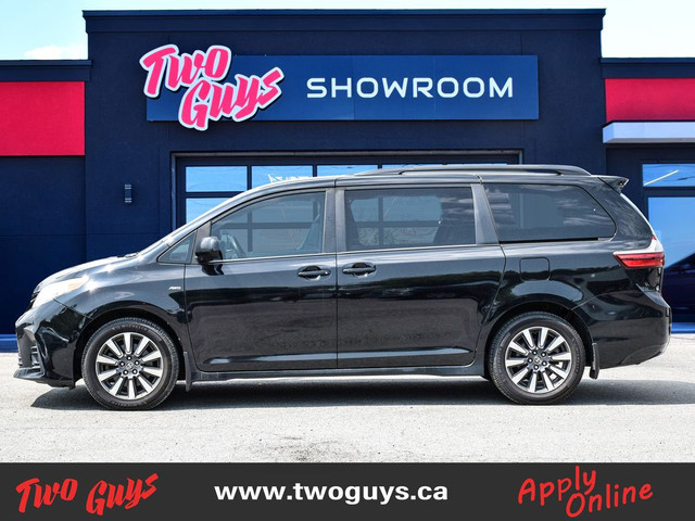 2019 Toyota Sienna 7 Passenger AWD LE in Cars & Trucks in St. Catharines - Image 3