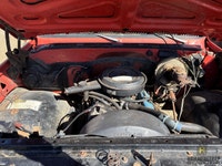 1977 GMC CHEVROLET CHEV CHEVY Sierra 25 2WD Long Box Pickup Truck Chevy 350ci 5.7L V8 engine 4 speed... (image 8)