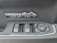 2022 Chevrolet Silverado 1500 High Country Crew Cab 4WD with the 5.3L and 81,000kms. One owner vehic... (image 9)