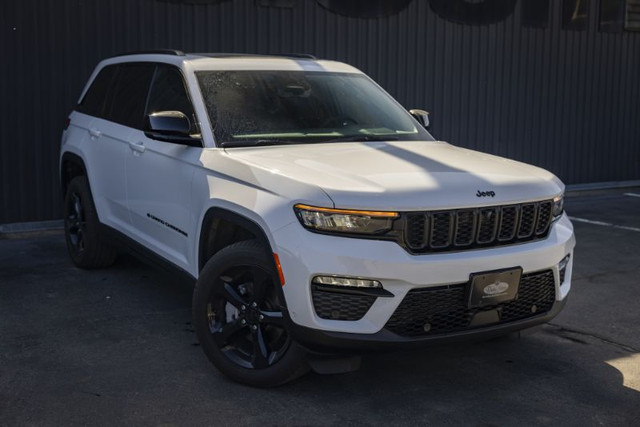 2024 JEEP Grand Cherokee Limited in Cars & Trucks in Kamloops
