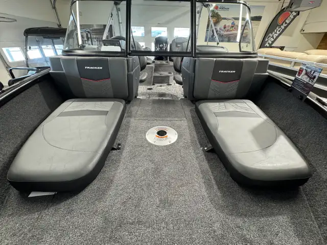 2025 TRACKER PRO GUIDE V-175 Combo -Best Fishing Boat, Mercury in Powerboats & Motorboats in Prince Albert - Image 12