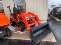 Kioti CS2220s Compact Tractor with loader