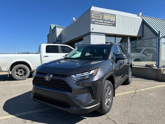  2022 Toyota RAV4 XLE AWD 1 OWNER - NO ACCIDENTS - LOW KMS - in Cars & Trucks in Calgary