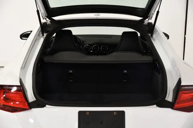 2017 Audi TT Competition / Black Optics / Navigation / Inspecté  in Cars & Trucks in Longueuil / South Shore - Image 11