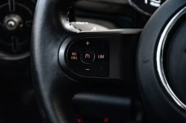2024 MINI 5 Door COOPER TOIT OUVRANT NAVIGATION CAM CUIR AUCUN D in Cars & Trucks in City of Montréal - Image 32