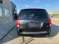 2017 DODGE GRAND CARAVAN GT STOW N GO FULLY LOADED GRAND CARAVAN WITH GREAT SERVICE HISTORY! Vehicle... (image 4)