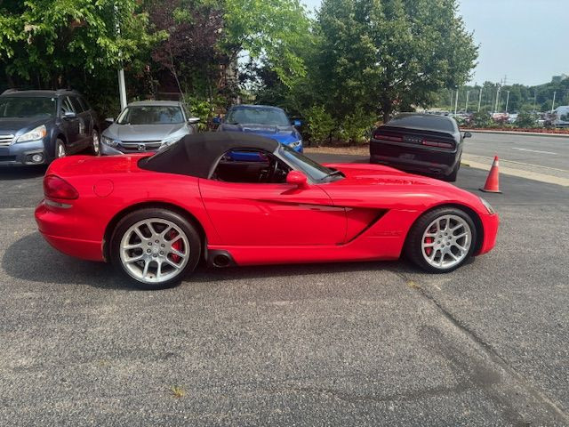 2004 Dodge Viper SRT10  viper local Ontario vehicle no accidents in Cars & Trucks in Cambridge - Image 4
