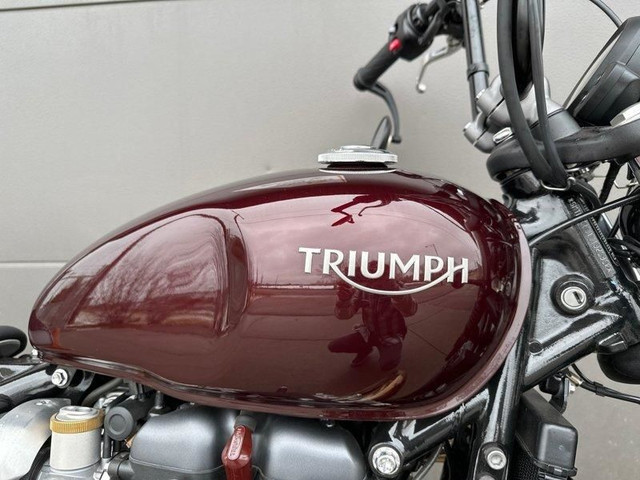 2020 Triumph Bonneville T120 Cranberry Red and Aluminium Silver in Street, Cruisers & Choppers in Edmonton - Image 3