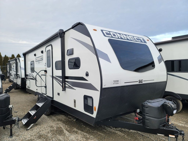  2023 K-Z Connect® SE C221FKKSE in Travel Trailers & Campers in Penticton
