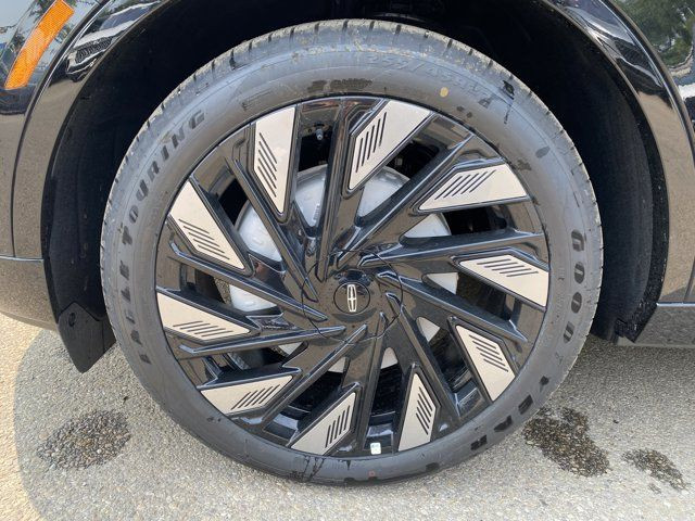2025 Lincoln Nautilus Reserve in Cars & Trucks in Edmonton - Image 3