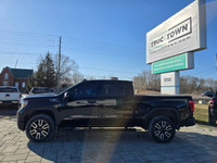 2021 GMC Sierra 1500 Crew Cab 4WD AT4 with the 3.0L Duramax Diesel and only 110,000kms. Equipped wit... (image 7)