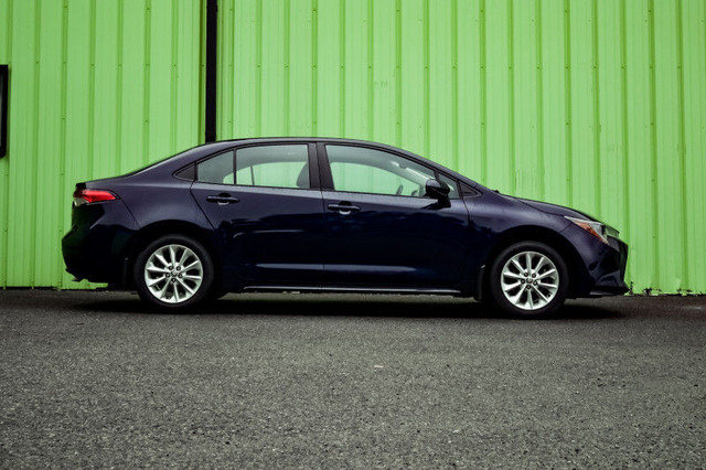 2022 Toyota Corolla LE • SUNROOF • HEATED SEATS • LANE KEEP • CP in Cars & Trucks in Cornwall - Image 2