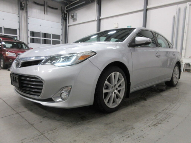  2014 Toyota Avalon LIMITED, NAV, ROOF, HTD/COOLED LEATHER, 72K! in Cars & Trucks in Ottawa - Image 4