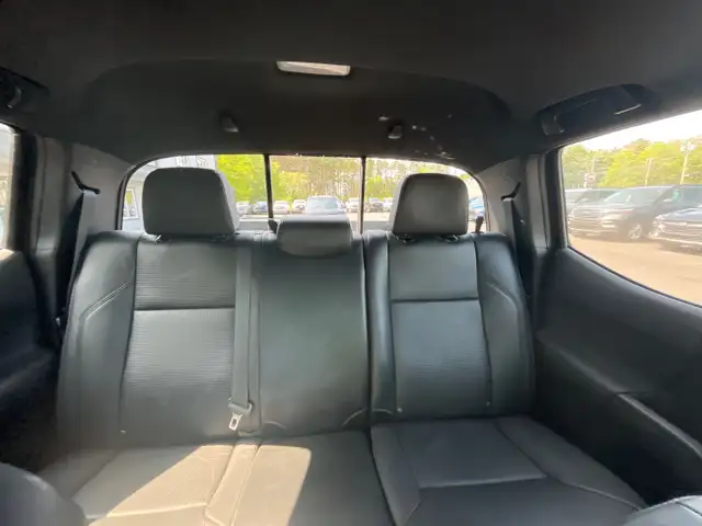 2021 Toyota Tacoma MANUAL TRANSMISSON!! PRICED TO MOVE! BACK... in Cars & Trucks in Annapolis Valley - Image 11