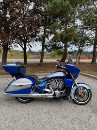 2014 Victory Motorcycles Cross Country Tour Two-Tone Sonic Blue