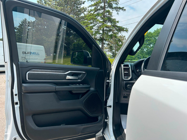 2020 RAM 1500 Big Horn NO ACCIDENTS| NIGHT PACKAGE| HEMI V8 in Cars & Trucks in Markham / York Region - Image 3