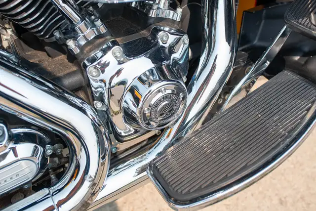 2013 Harley-Davidson Electra Glide Ultra LTD Yellow in Street, Cruisers & Choppers in Edmonton - Image 9
