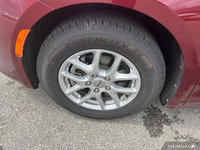 Former Daily Rental: VELVET RED PEARLCOAT, TRANSMISSION: 9-SPEED 948TE AUTOMATIC (STD), ENGINE: 3.6L... (image 5)