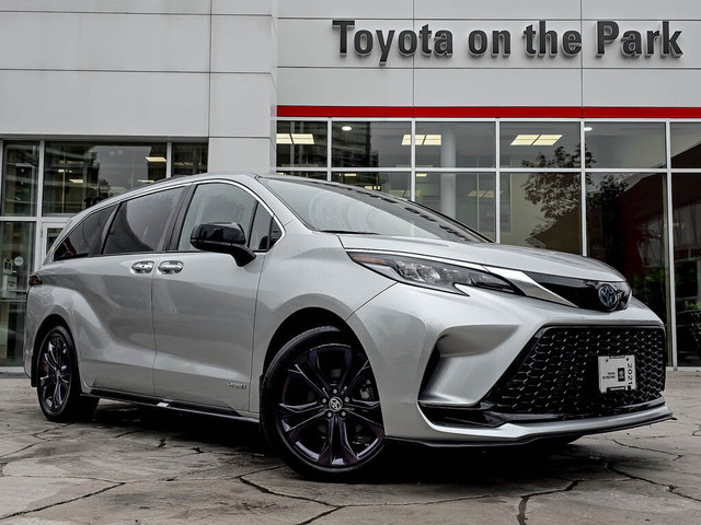 2021 Toyota Sienna XSE 7-Passenger FWD in Cars & Trucks in City of Toronto - Image 2