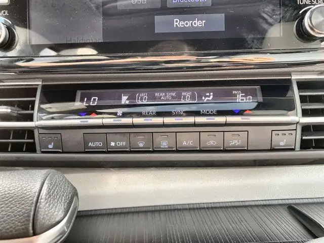 2021 Toyota Sienna XSE in Cars & Trucks in Hamilton - Image 27
