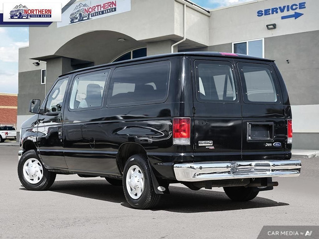 2013 Ford E-150 XLT PASSENGER VAN 8 SEATER in Cars & Trucks in Edmonton - Image 4