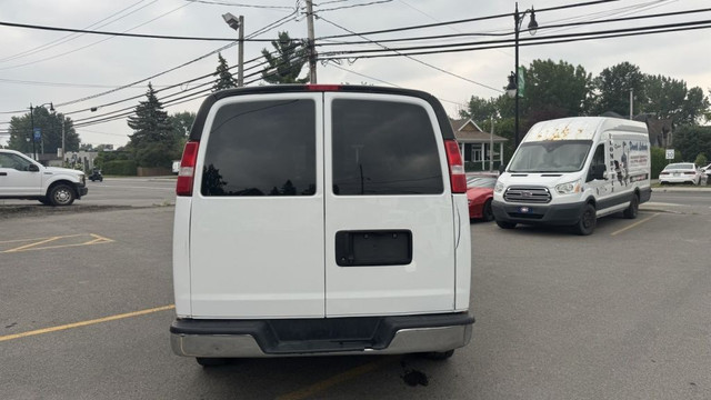 2020 GMC Fourgonnette Savana utilitaire TOIT BAS 135 in Cars & Trucks in Laval / North Shore - Image 4