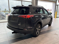 All Wheel Drive,Power Steering,Traction Control,Power Mirror(s),Tires - Rear All-Season,4-Wheel Disc... (image 9)