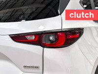 NO ACCIDENTS / CLEAN CARFAX / Auto Dimming Rearview Mirror, Front Heated Seats, Climate Control and... (image 9)