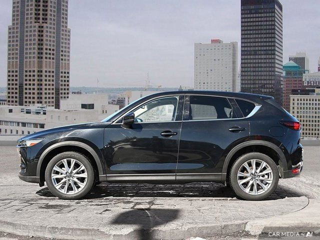 2021 Mazda CX-5 GT AWD | 2 Sets of Tires | Premium Mats in Cars & Trucks in Calgary - Image 3