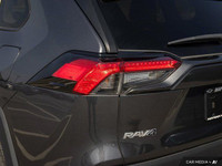 Wheels: 17 Alloy Urethane Gear Shifter Material Trunk/Hatch Auto-Latch Trip Computer Transmission: 8... (image 6)