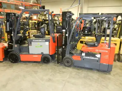 2020 chariots élévateurs 3 & 4 roues Toyota Hyster Yale Avec des normes de sécurité plus strictes su...