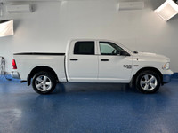 New Price! 2022 Ram 1500 Classic SLT Crew Cab HEMI V8 | No Accidents | Zacks Certified. 8-Speed Auto... (image 4)