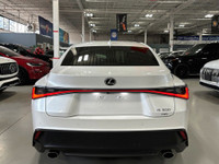 **MONTH-END SPECIAL!** FEATURING : AWD, SUNROOF, HIGHLY EQUIPPED, VERY CLEAN! FINISHED IN WHITE ON M... (image 4)