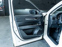 ***QUALIFY FOR A 4 YEAR WARRANTY ON OUR VEHICLES TODAY!!! Vehicle Key Features Include: Sunroof, Nav... (image 8)