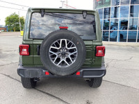 2024 JEEP WRANGLER SAHARA 4X4 Sarge Green Exterior Paint Black Premium McKinley Leather Faced Bucket... (image 6)